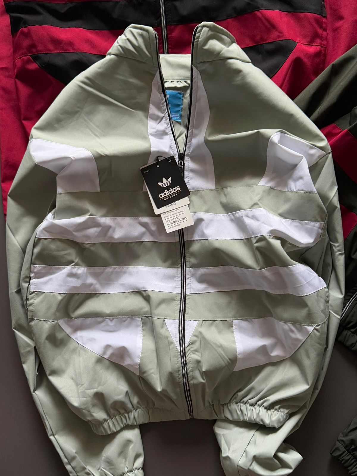 EFRA Men’s Windcheater Jacket – Stylish Lightweight Windbreaker